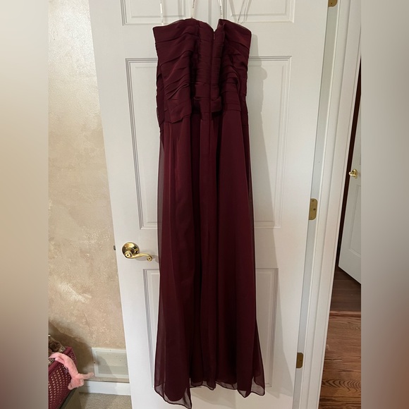 Belosie Formal Gown‎ - Picture 5 of 6